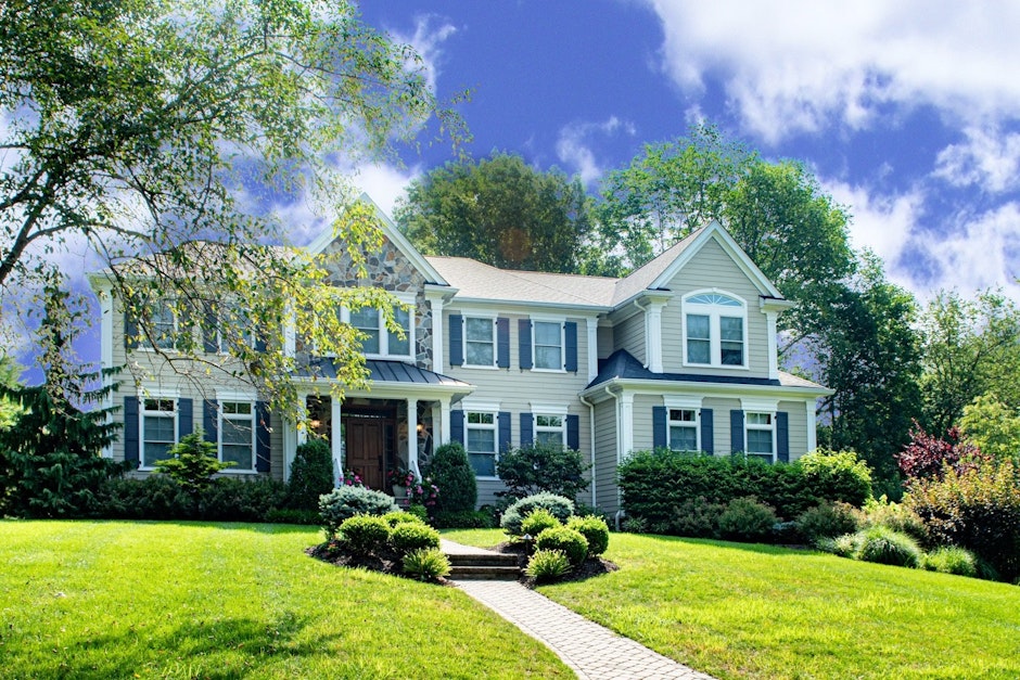 6 Holly Drive, Chatham Township, NJ 07928, Presented by Sue Adler